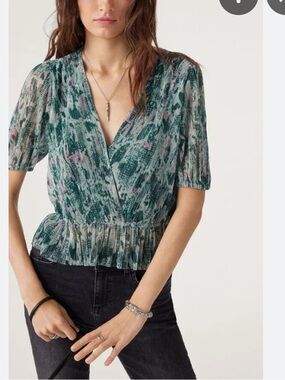 Ba&sh  Volpy Wrap over Top Green Metallic Thread  Floral short sleeve lined 0
